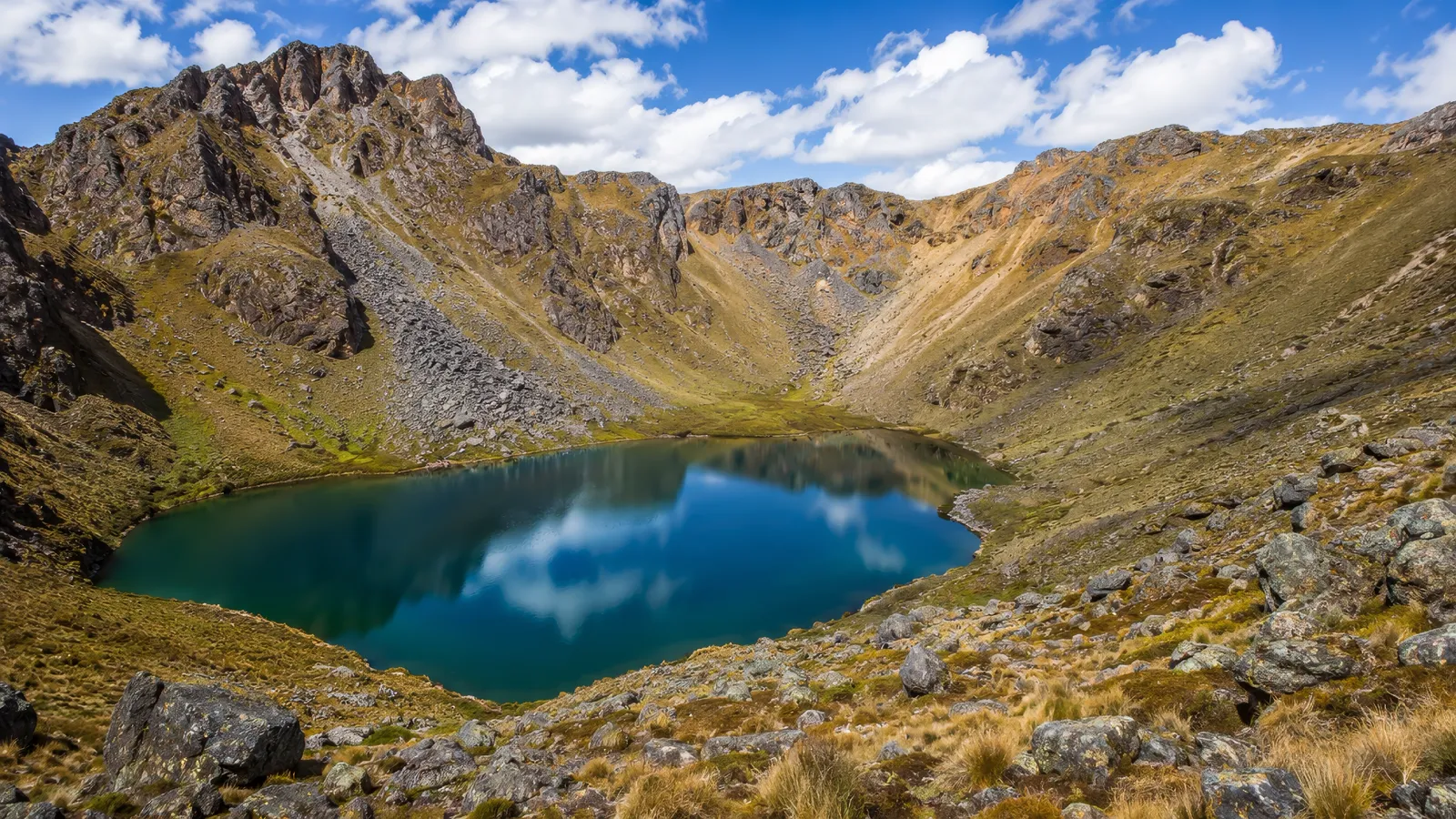 Vista de Laguna Arca, Matucana (Huarochirí)